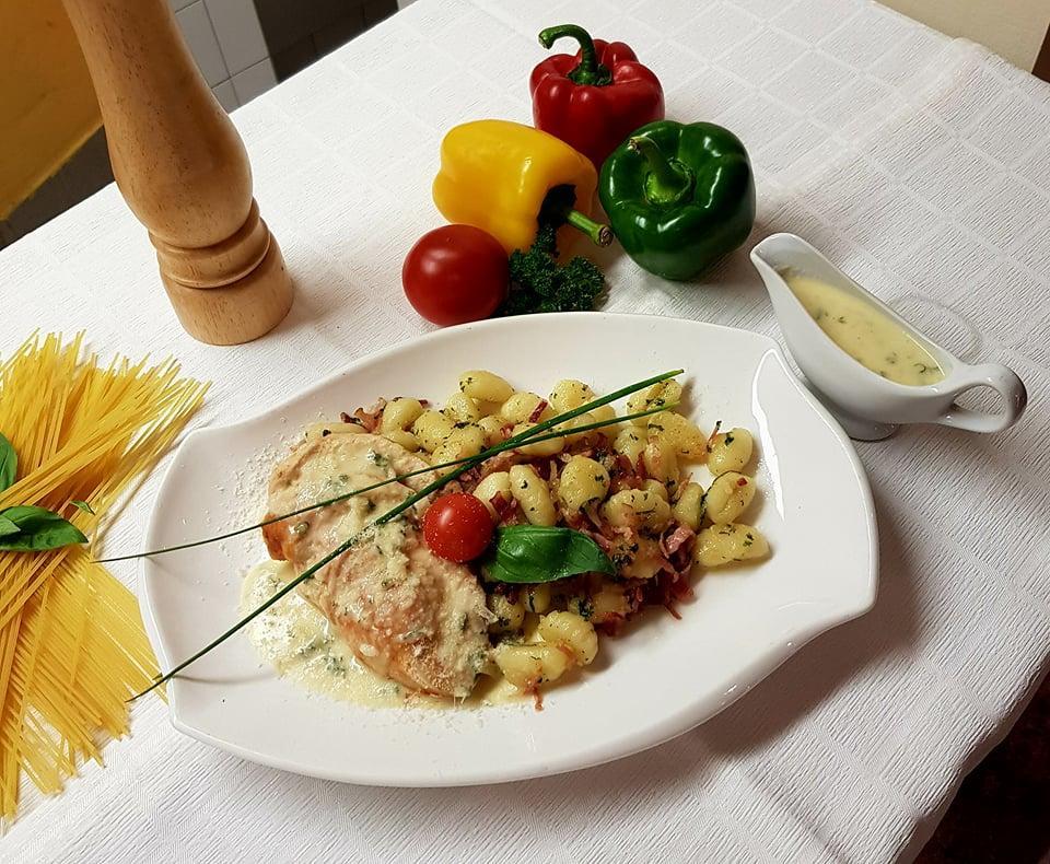 Tre Restaurant Aparthotel *